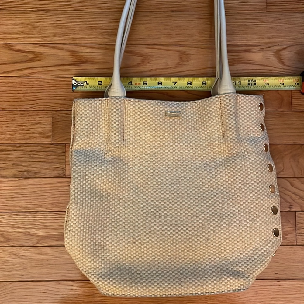 Hammitt Oliver Medium Ricotta Raffia Tote - Picture 15 of 17